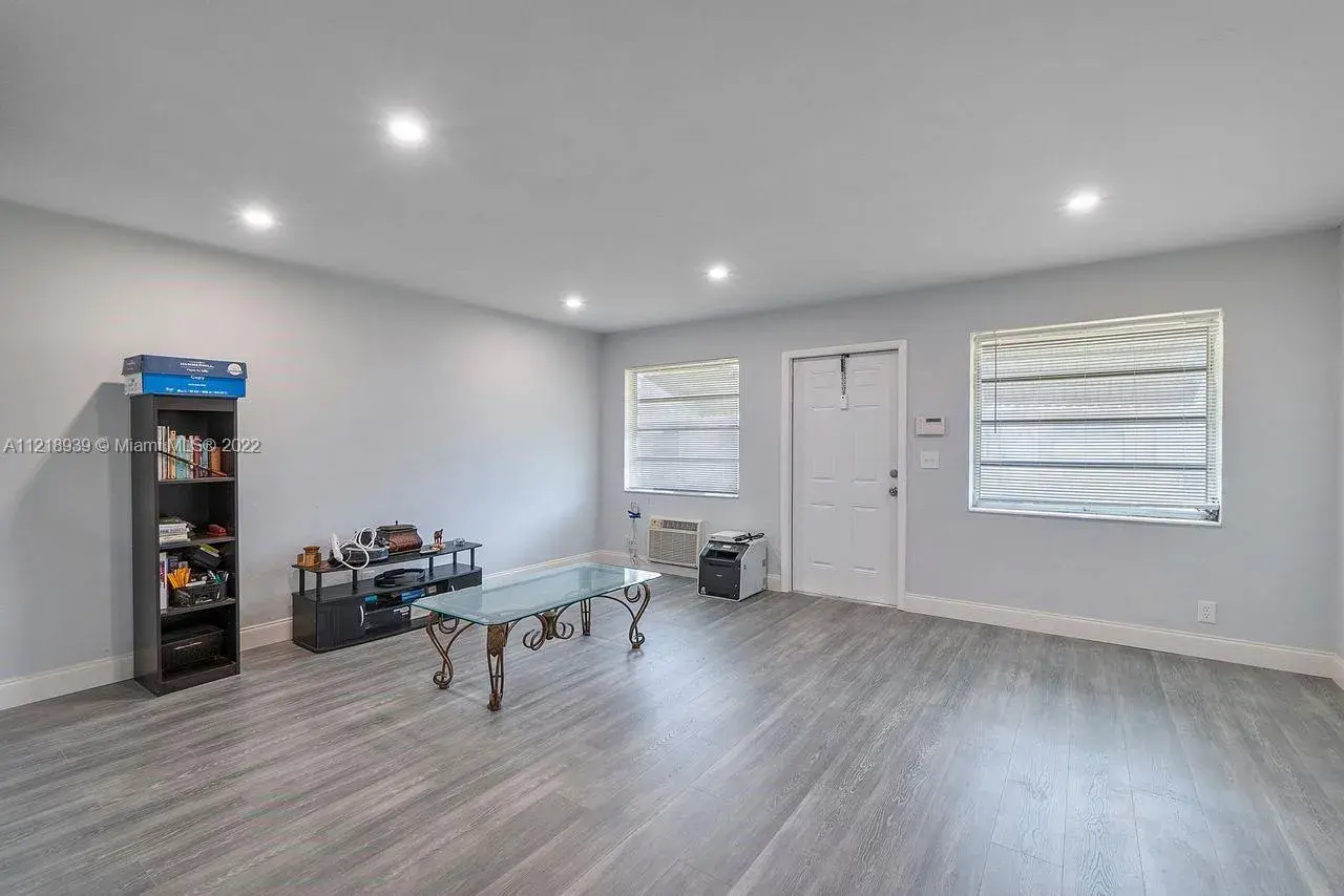 2901 Polk St # 5, Hollywood FL 33020