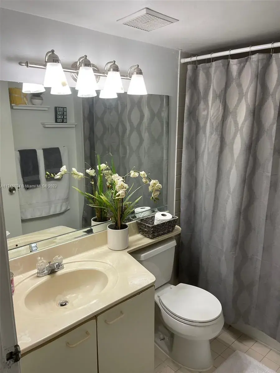 6280 NW 186th St # 304, Hialeah FL 33015