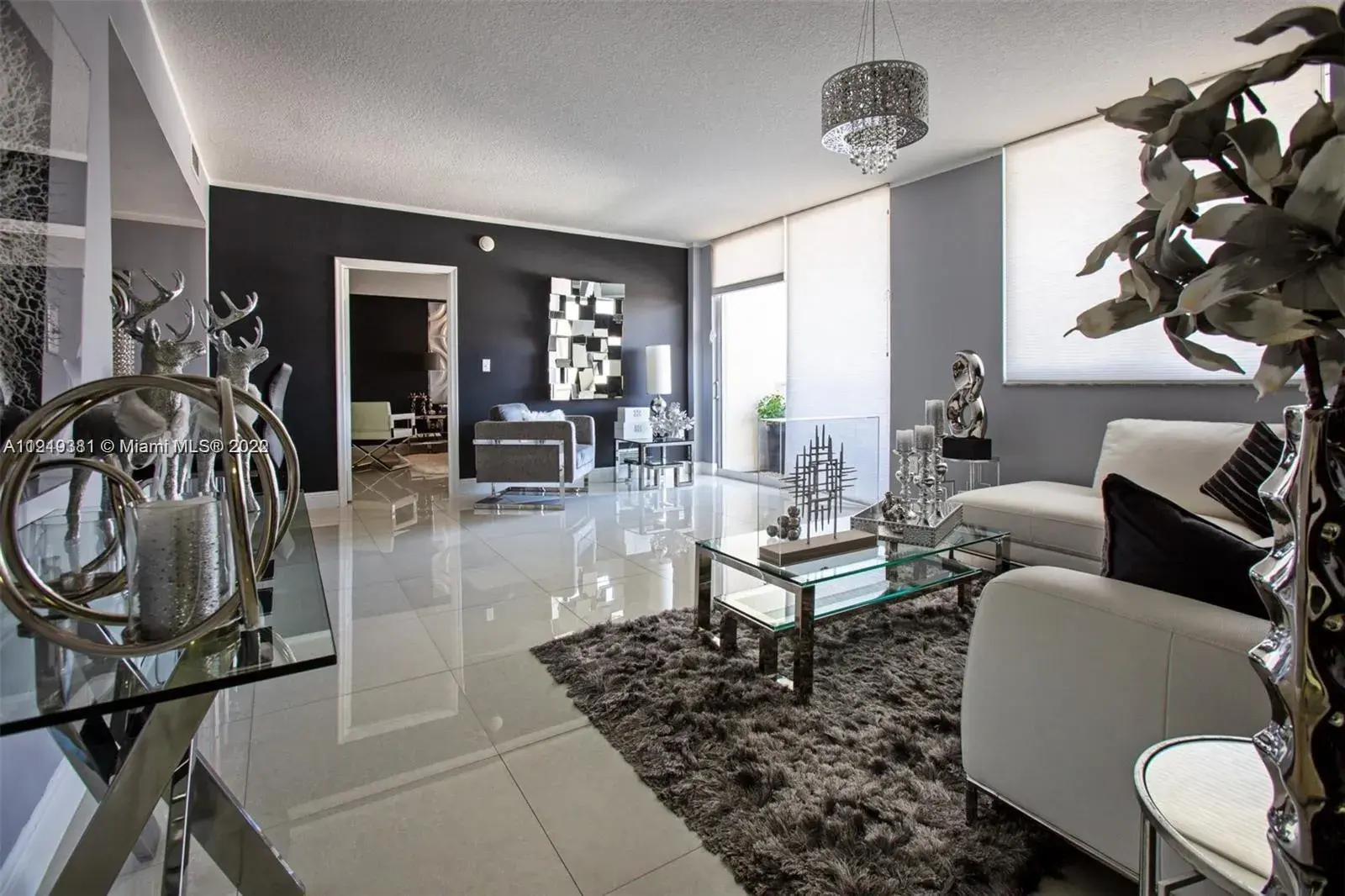 3 bedroom 2 bath Residential for sale at 18800 NE 29th Ave # 614, Aventura FL 33180