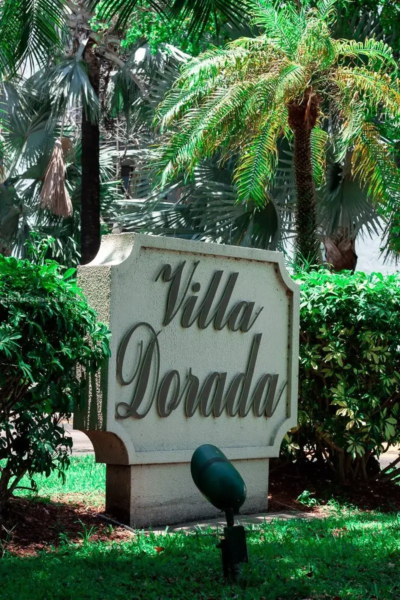 2 bedroom 2 bath Residential for sale at 20350 W Country Club Dr # 4, Aventura FL 33180