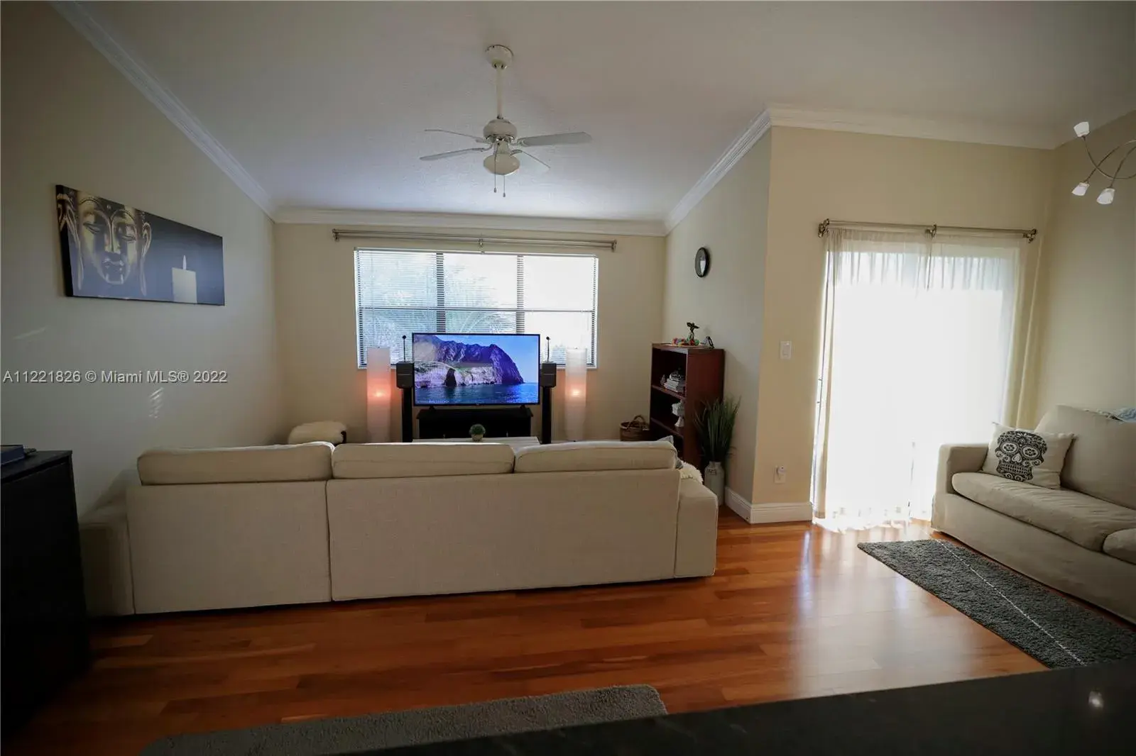 550 S PARK RD # 8, Hollywood FL 33021