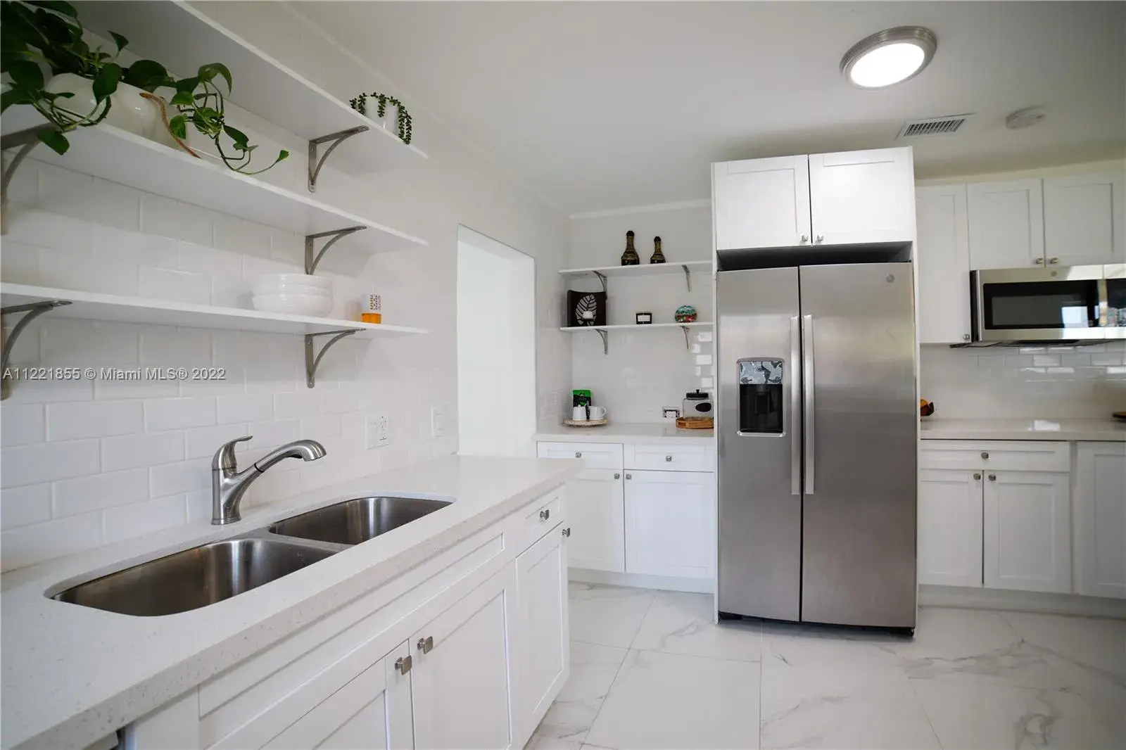 4 bedroom 2 bath Residential for sale at 810 NW 21st Ct, Miami FL 33125