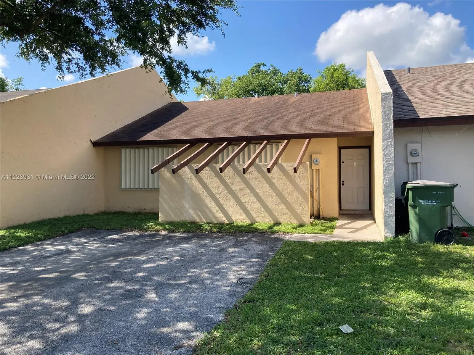 2 bedroom 1 bath Residential Lease for rent at 1342 Sandpiper Blvd, Homestead FL 33035