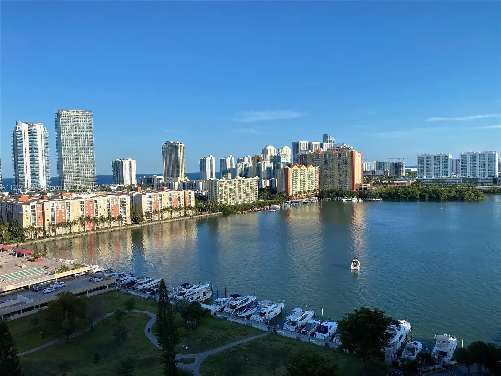 2 bedroom 2 bath for sale at 290 174th St # 1910, Sunny Isles Beach FL 33160