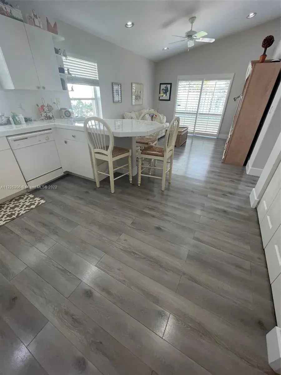 3380 SW 50th St, Hollywood FL 33312
