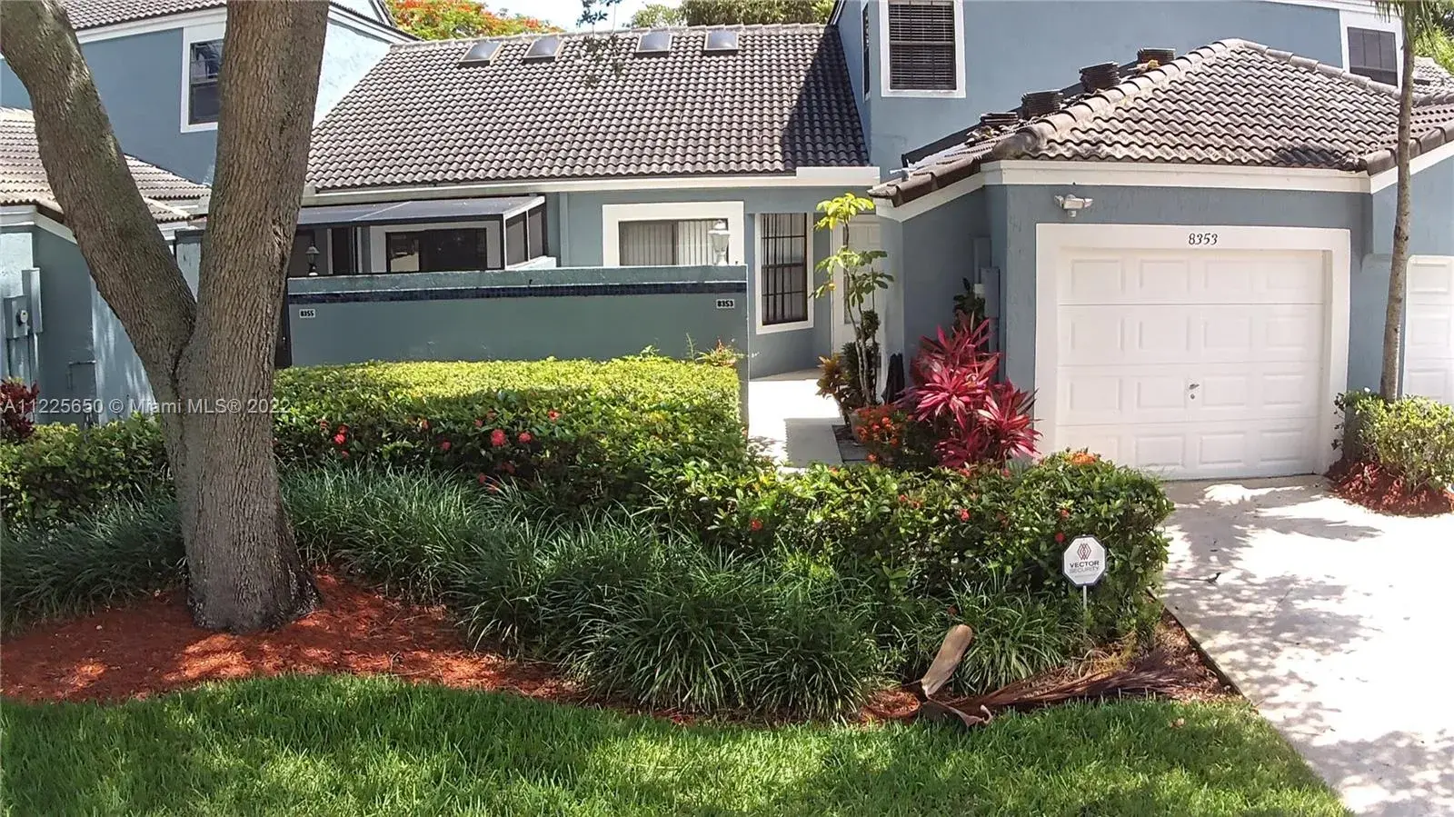8353 Waterford Ave, Tamarac FL 33321