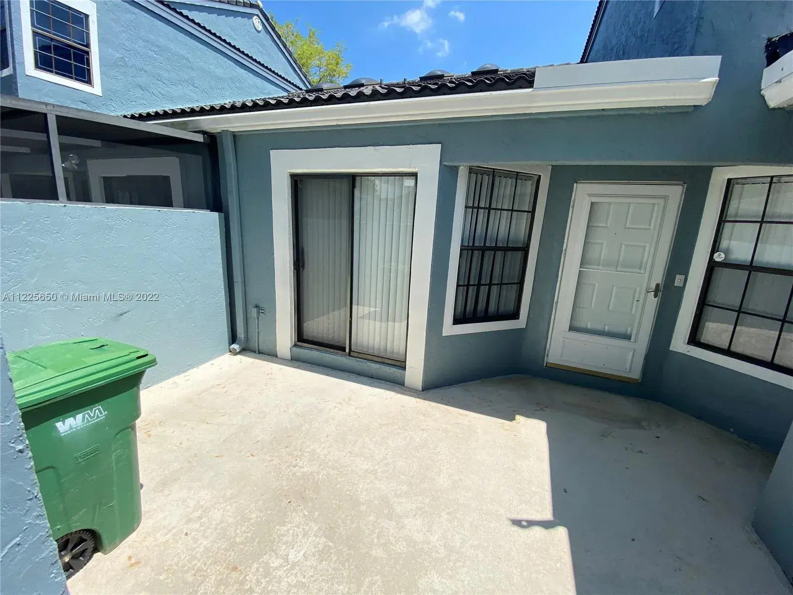 8353 Waterford Ave, Tamarac FL 33321