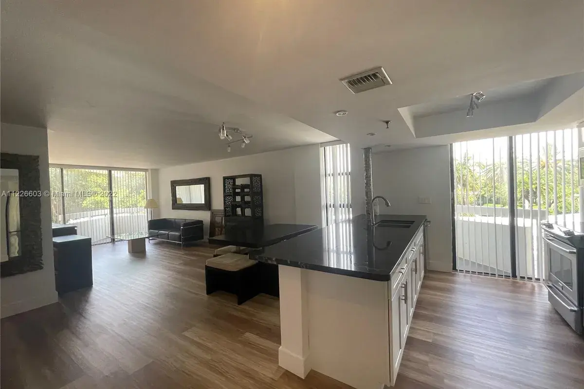 2501 BRICKELL AV # 201, Miami FL 33129