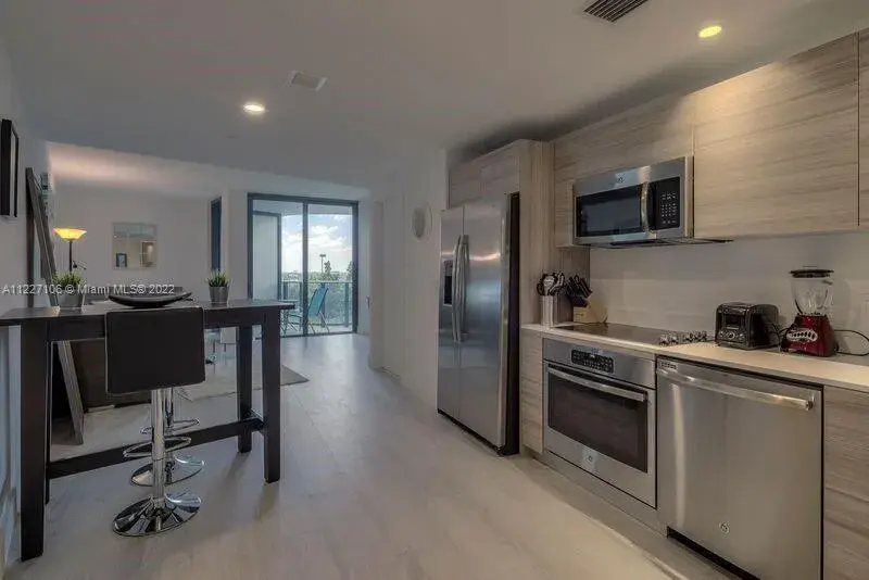 121 NE 34th St # 814, Miami FL 33137
