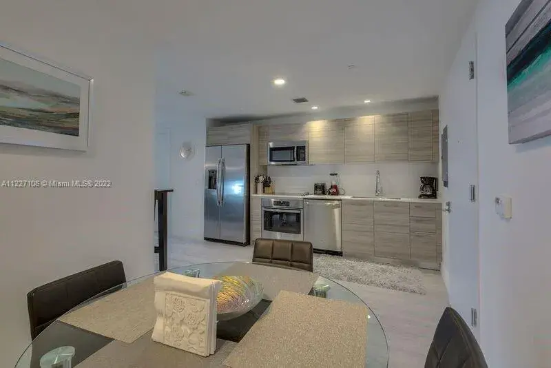 121 NE 34th St # 814, Miami FL 33137
