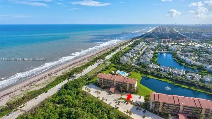 101 Ocean Bluffs Blvd # 106, Jupiter FL 33477