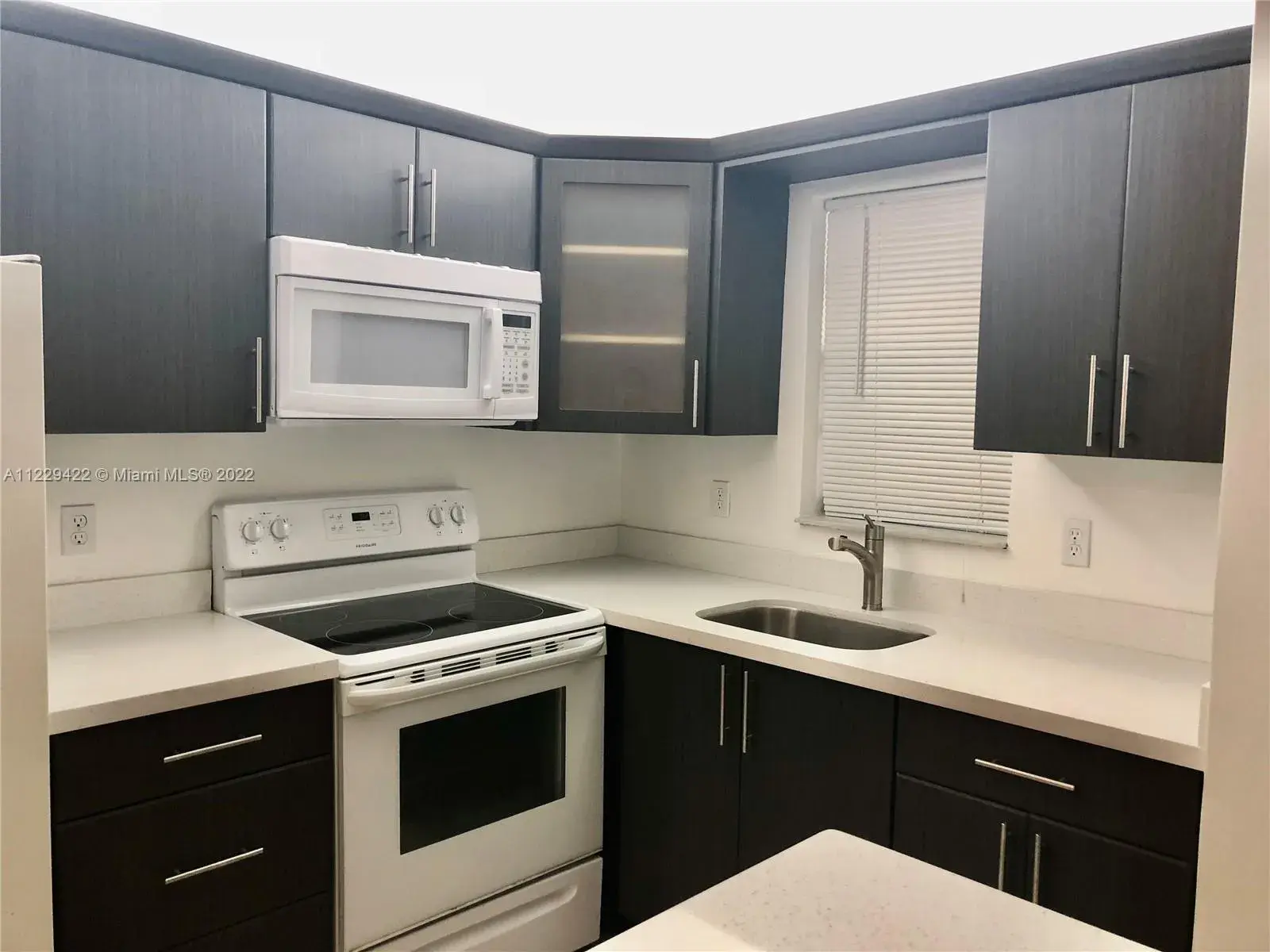 1 bedroom 1 bath Residential Lease for rent at 1551 N 12th Ct # 12A, Hollywood FL 33019