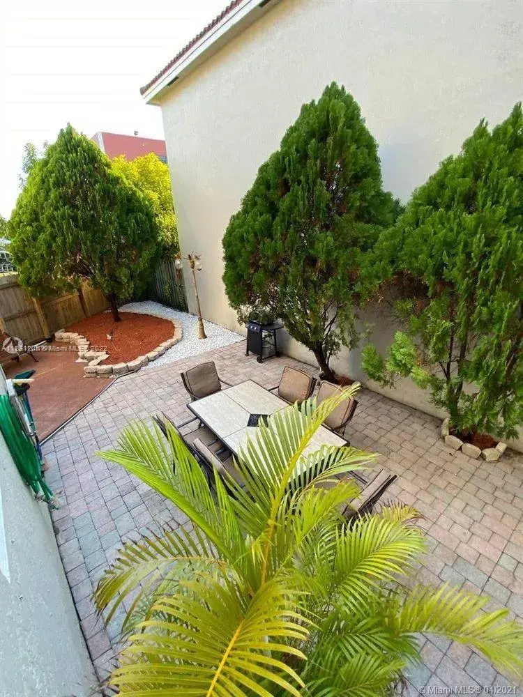 4 bedroom 2 bath Residential for sale at 8356 NW 10th St # 6D, Miami FL 33126