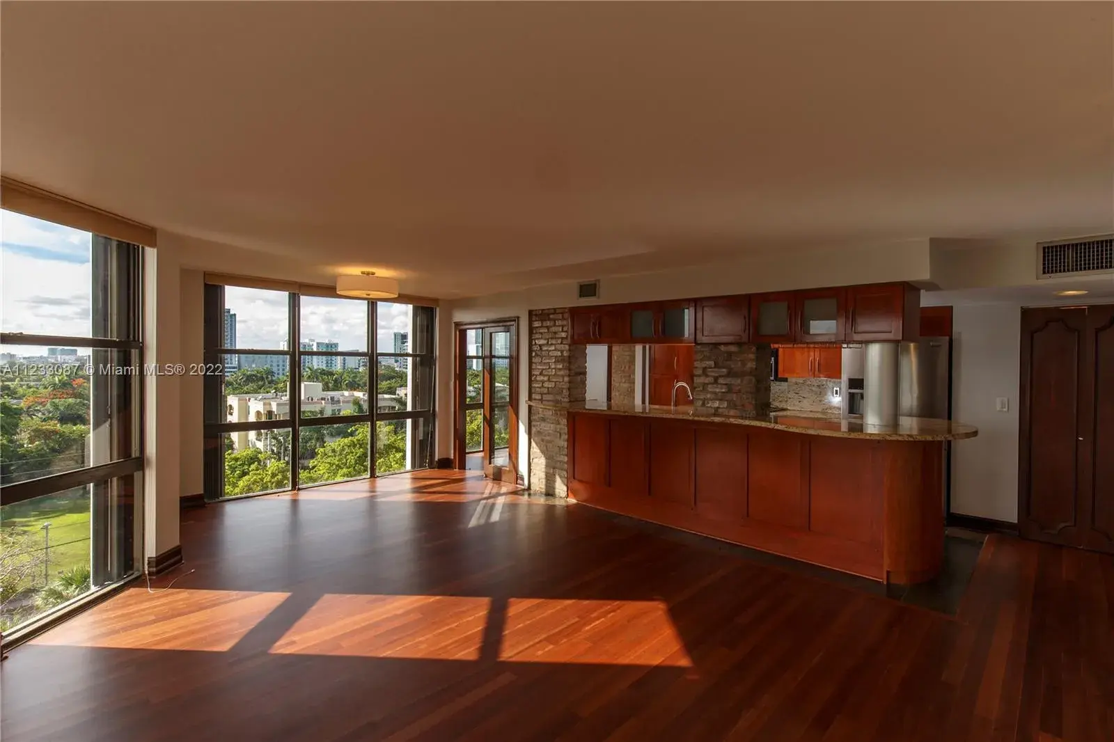 1901 Brickell Ave # B908, Miami FL 33129