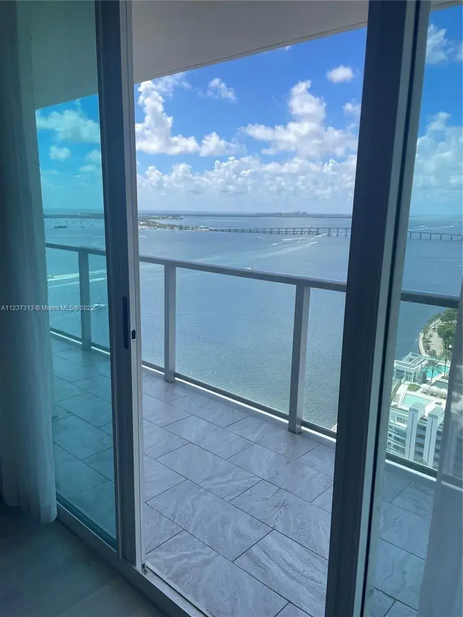 1155 Brickell Bay Dr # 3105, Miami FL 33131
