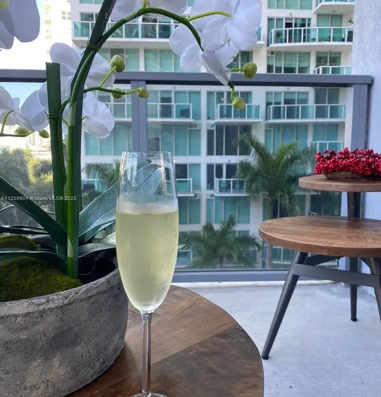 31 SE 6th St # 702, Miami FL 33131