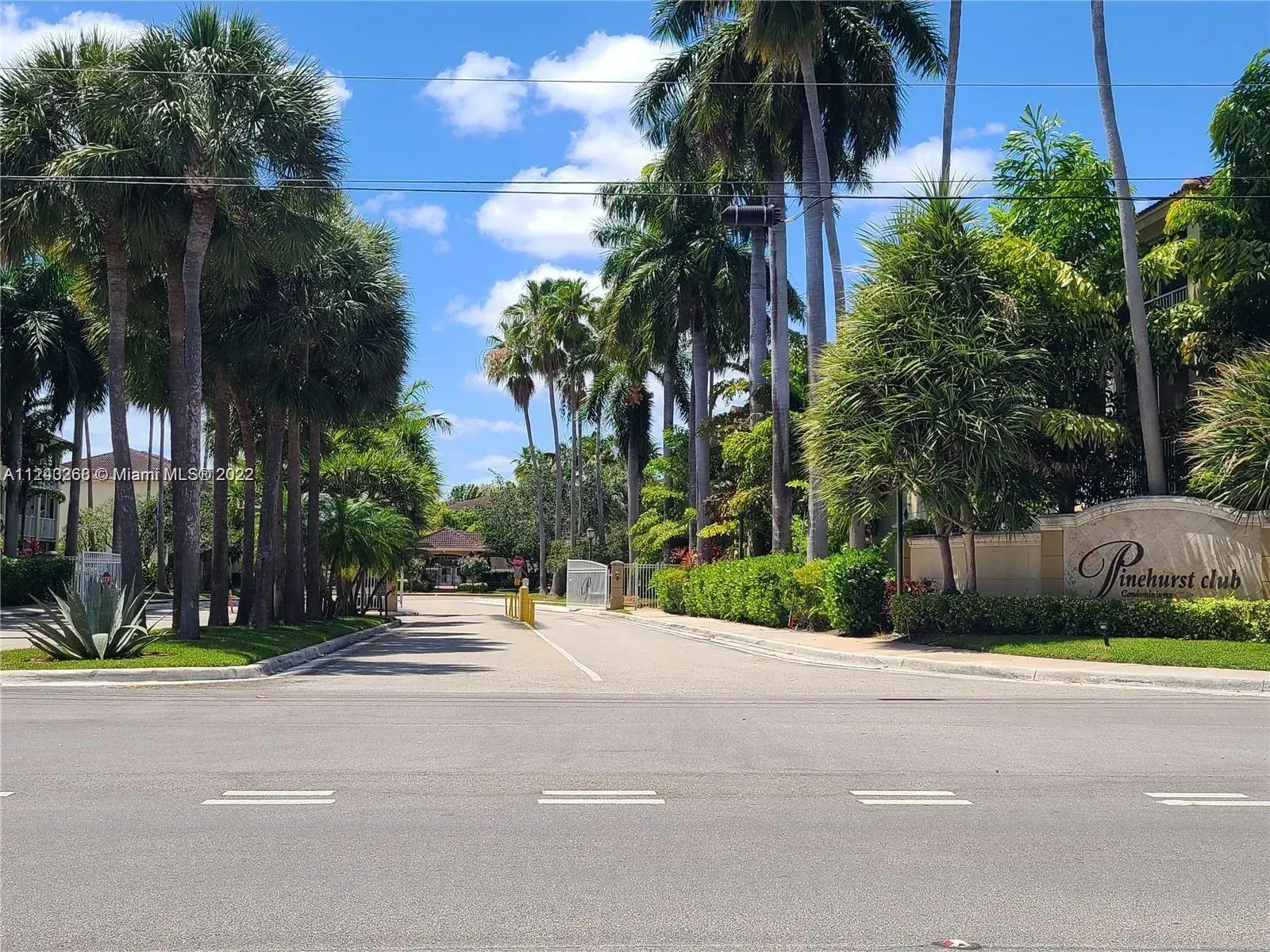 450 S Park Rd # 303, Hollywood FL 33021