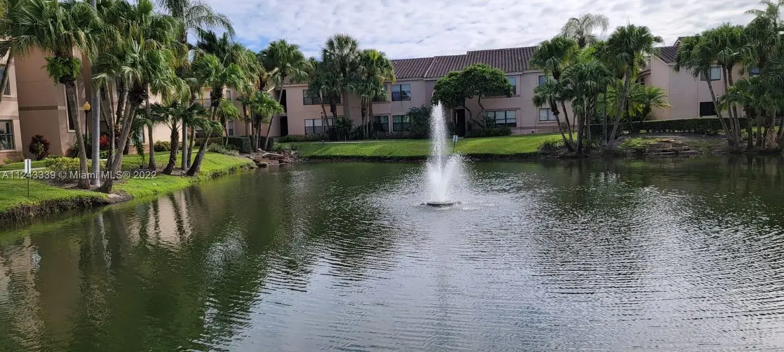 2826 S University Dr # 3202, Davie FL 33328
