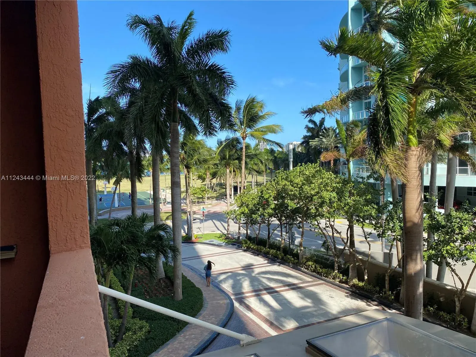 1 bedroom 1 bath Residential for sale at 2000 N Bayshore Dr # 306, Miami FL 33137