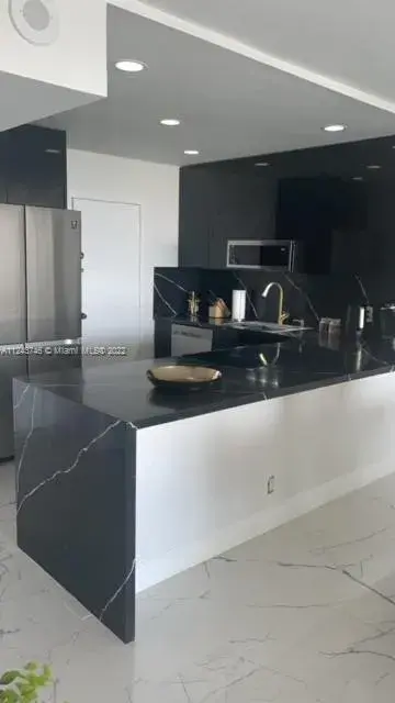 3800 S Ocean Dr # 803, Hollywood FL 33019