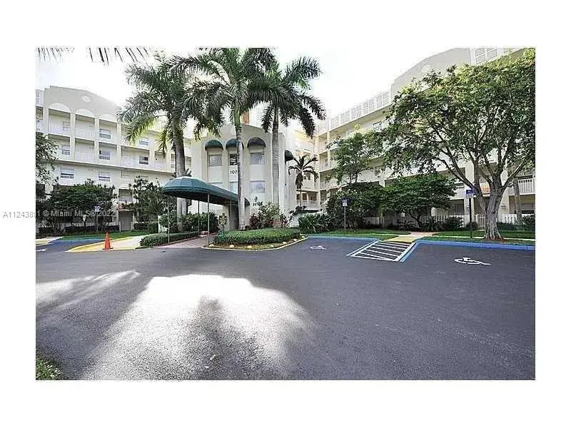 10750 NW 66th St # 405, Doral FL 33178
