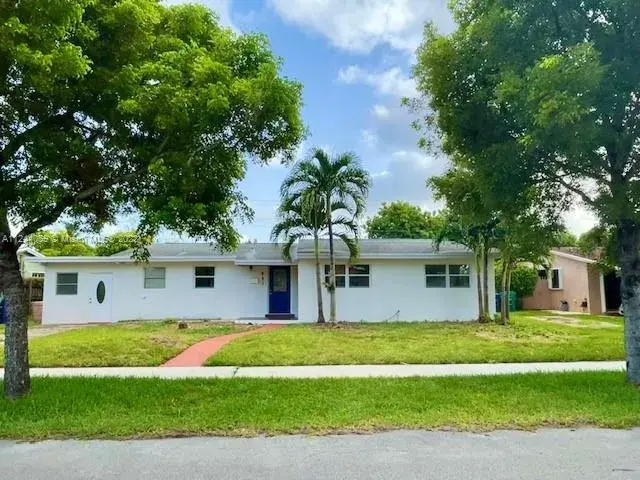 961 NW 200th St, Miami Gardens FL 33169