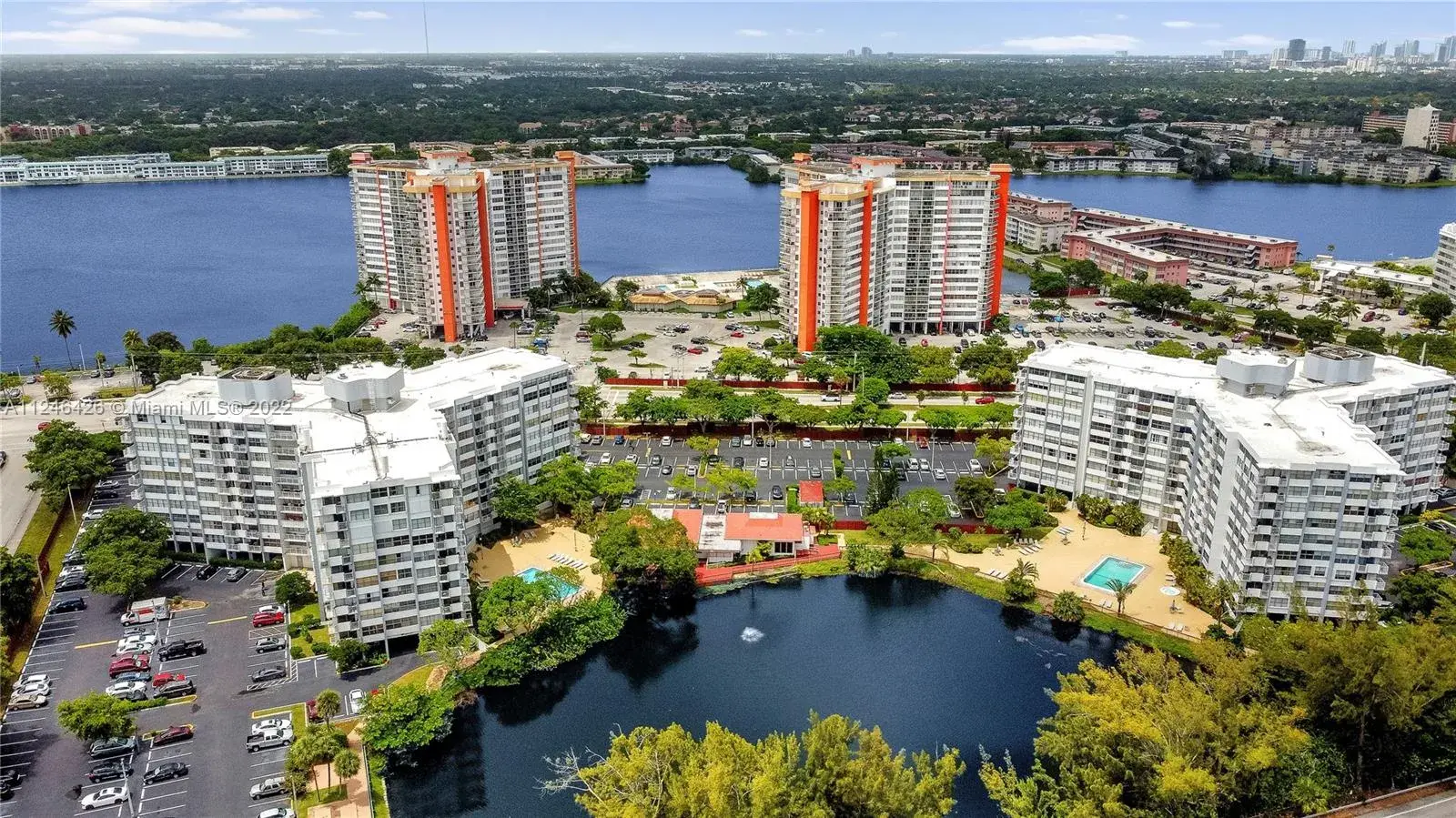 1300 NE Miami Gardens Dr # 714E, Miami FL 33179