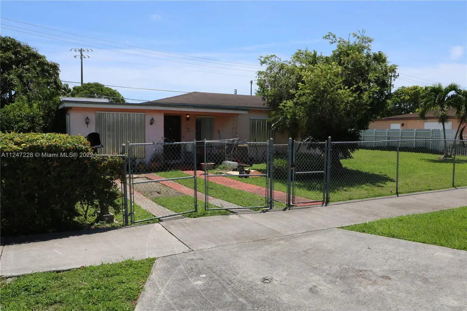 14361 Lincoln Blvd, Miami FL 33176 photo 2