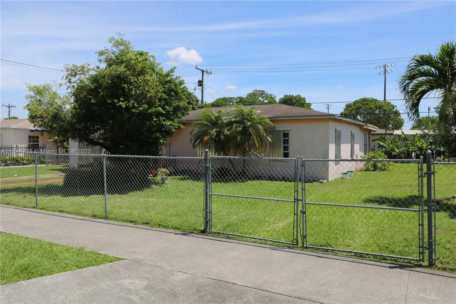 14361 Lincoln Blvd, Miami FL 33176 photo 4