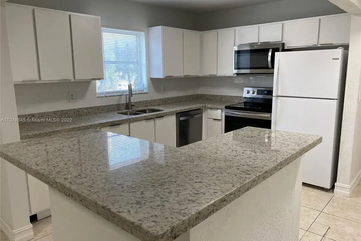 2836 Fillmore St # 37, Hollywood FL 33020