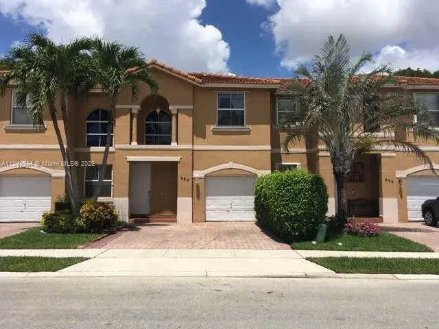 3 bedroom 2 bath Residential for sale at 886 NW 135th Ter, Pembroke Pines FL 33028