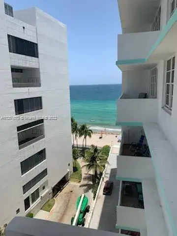 3725 S Ocean Dr # 909, Hollywood FL 33019