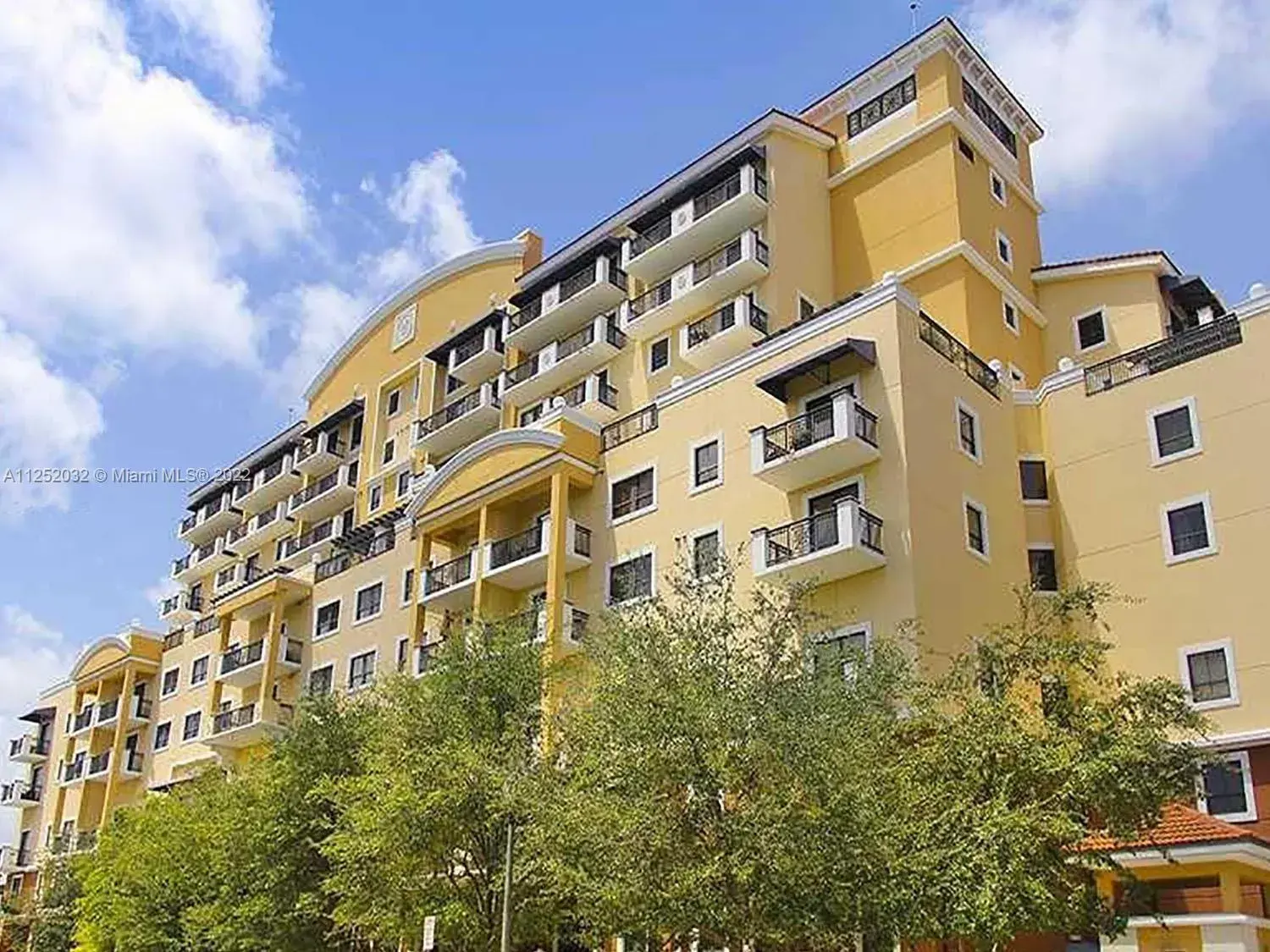 2 bedroom 2 bath Residential for sale at 8395 SW 73rd Ave # 425, Miami FL 33143