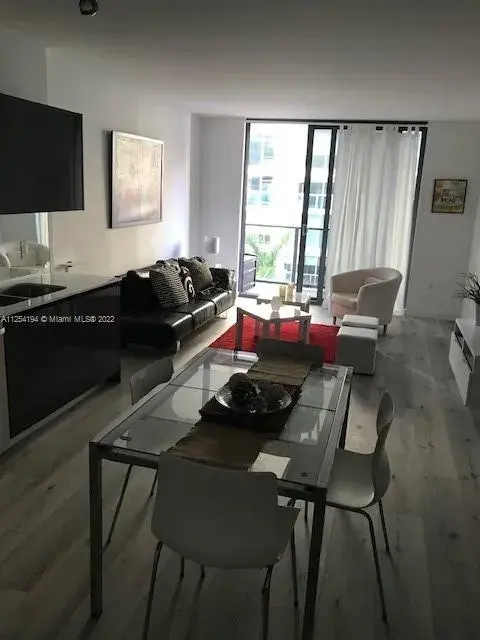 31 SE 6TH ST # 804, Miami FL 33131