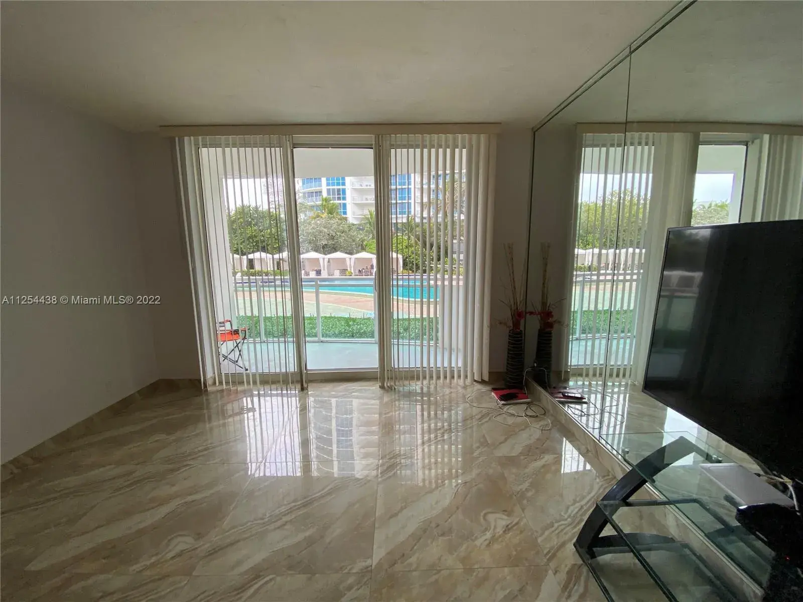 1 bedroom 1 bath Residential Lease for rent at 3001 S Ocean Dr # 115, Hollywood FL 33019