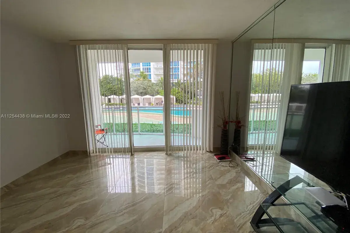 3001 S Ocean Dr # 115, Hollywood FL 33019