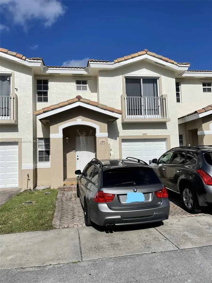 3 bedroom 2 bath Residential for sale at 13982 SW 260th St # 104, Homestead FL 33032