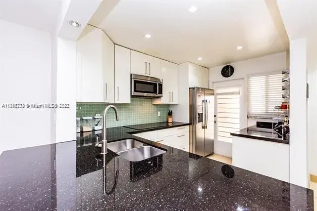 2 bedroom 2 bath Residential Lease for rent at 2081 S Ocean Dr # 411, Hallandale Beach FL 33009