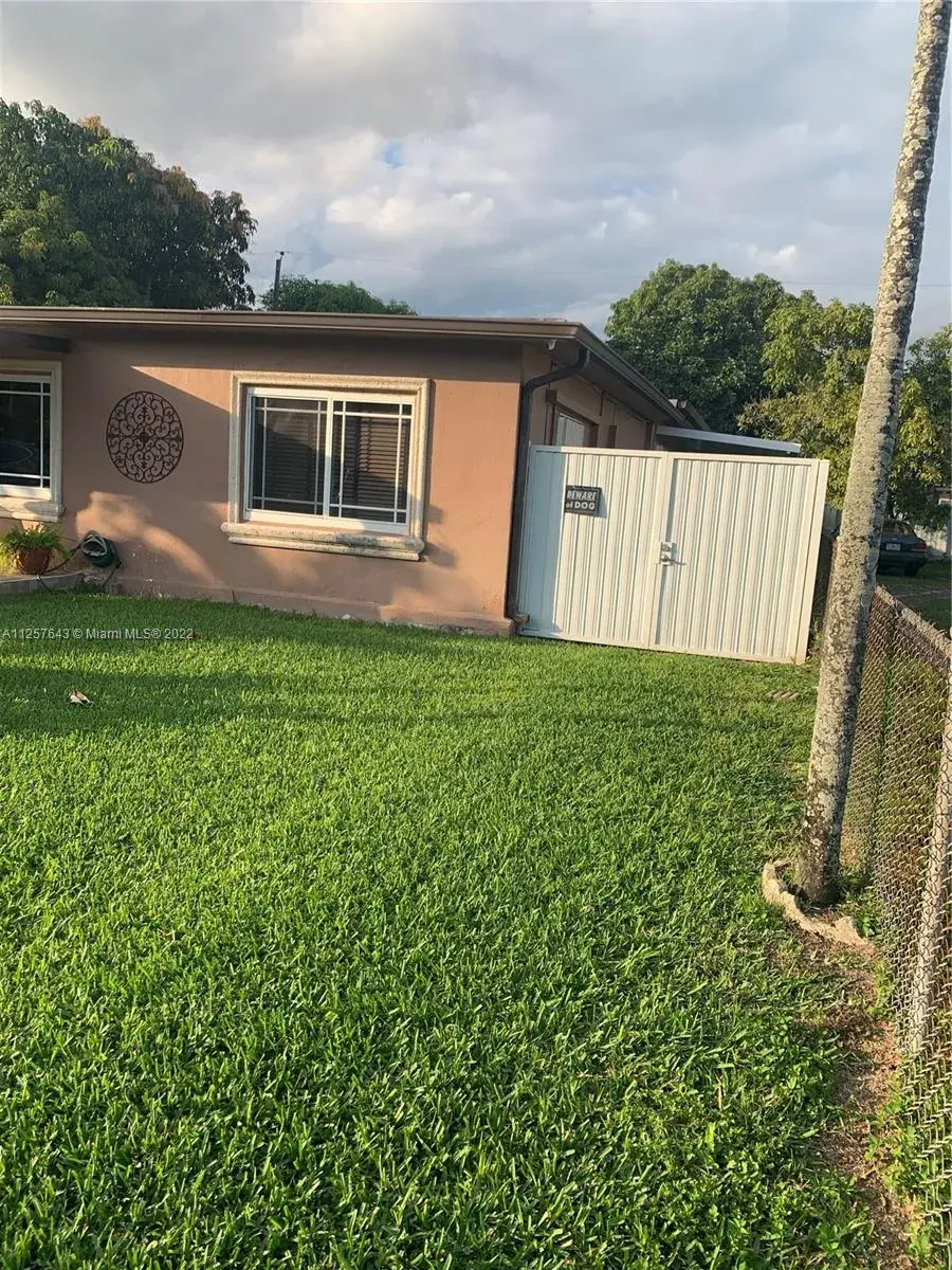831 E 13th St, Hialeah FL 33010