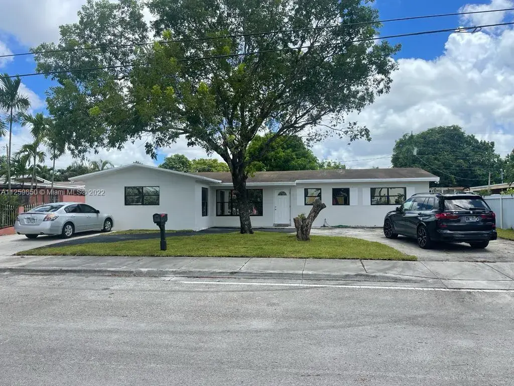 1 bedroom 1 bath Residential Lease for rent at 18031 NW 57th Ave, Miami Gardens FL 33055