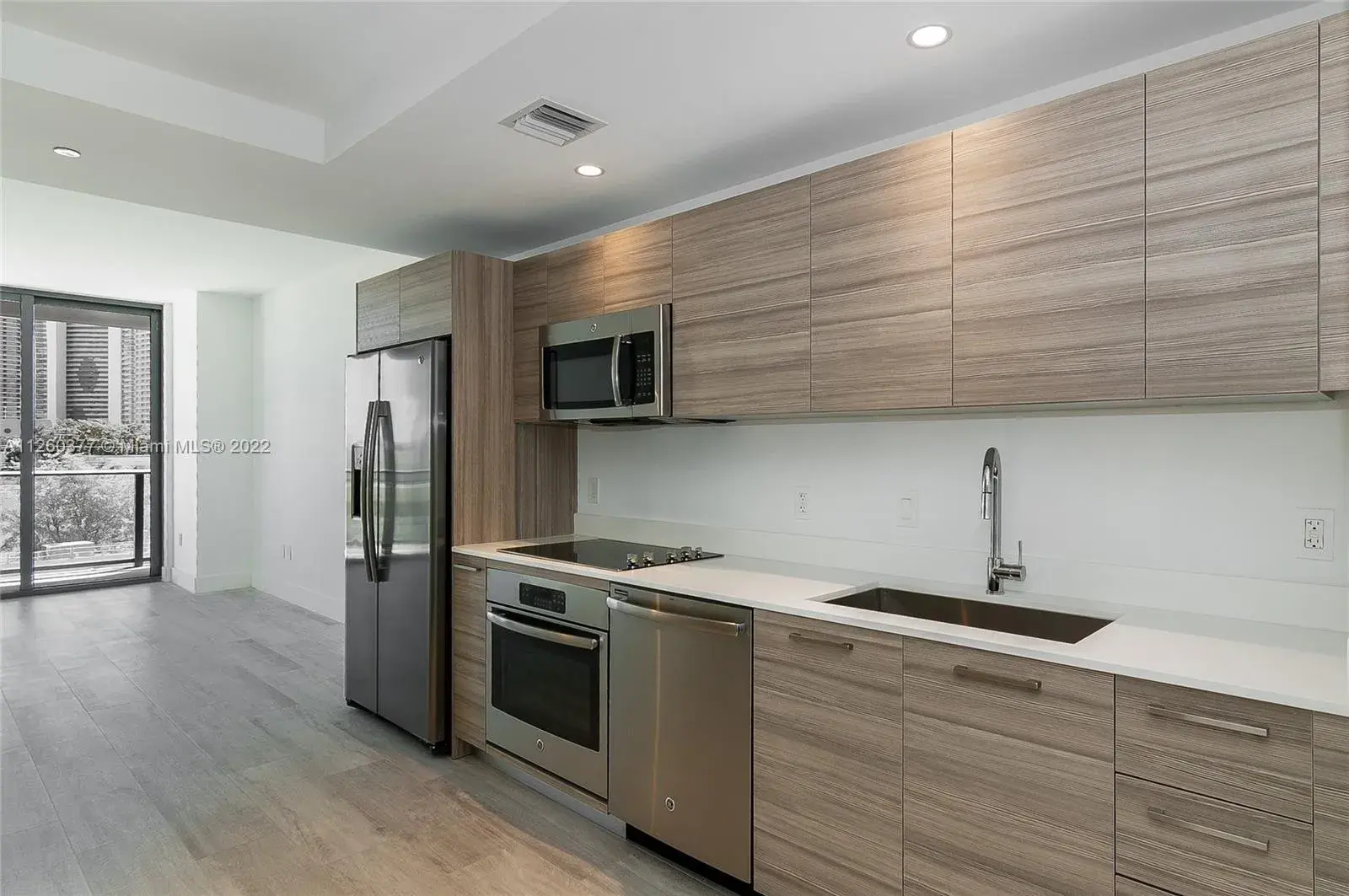 1 bedroom 1 bath Residential for sale at 121 NE 34 # L306, Miami FL 33137