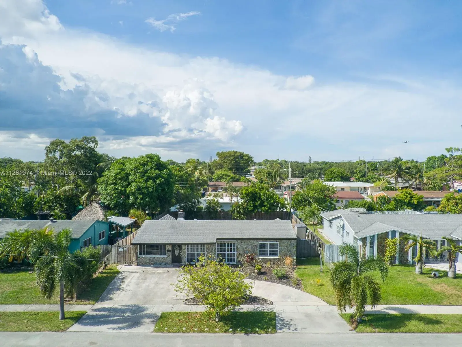 6961 Scott St, Hollywood FL 33024