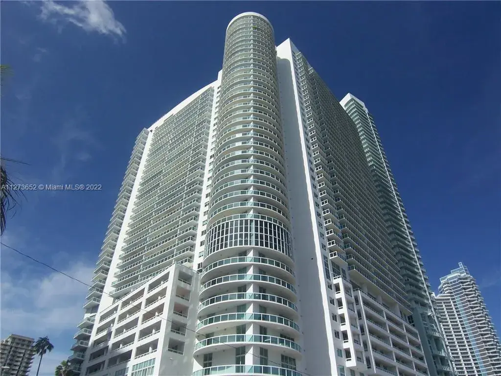 1 bedroom 1 bath Residential for sale at 1800 N Bayshore Dr # 1704, Miami FL 33132