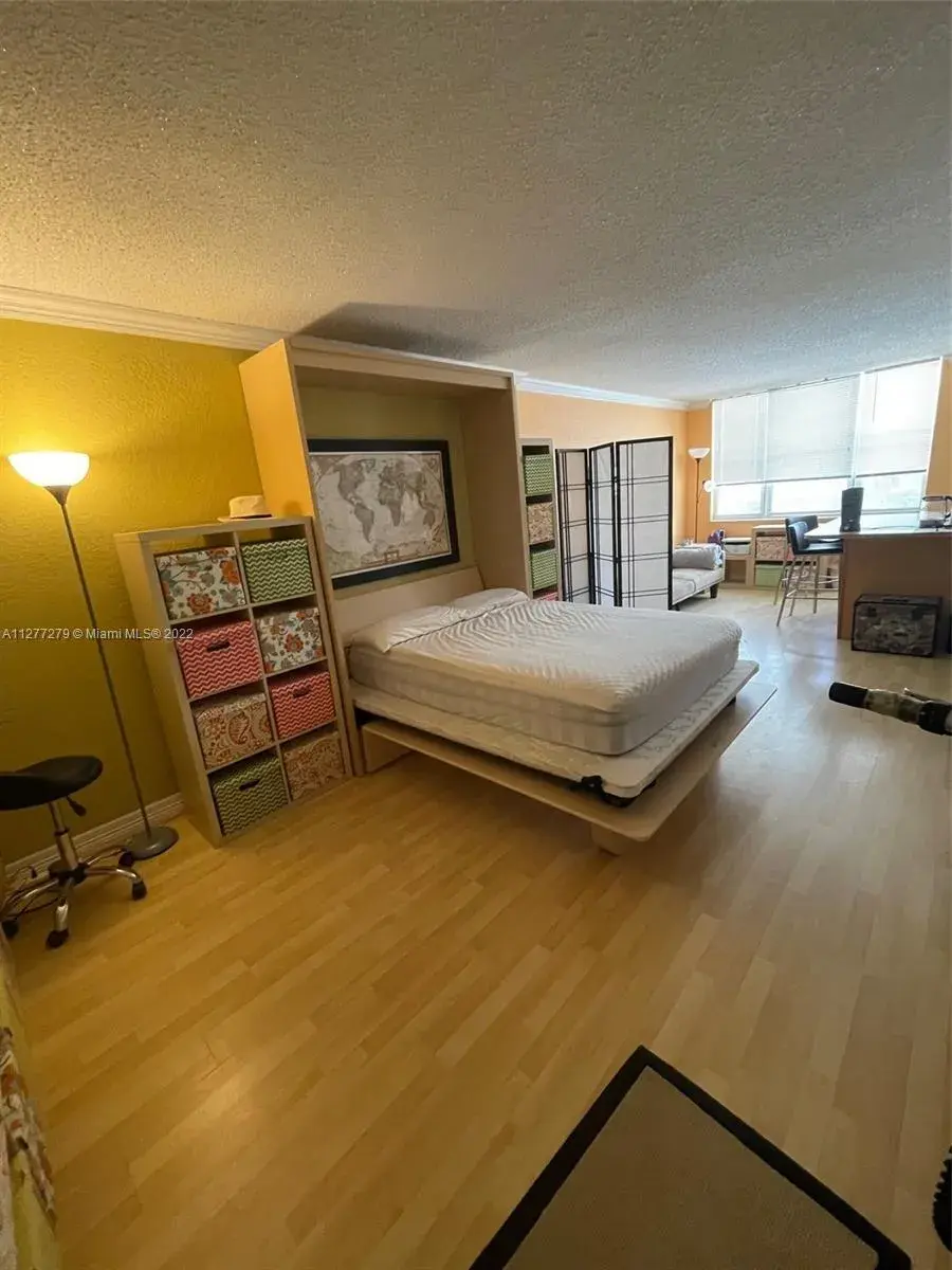 1913 S Ocean Dr # 219, Hallandale Beach FL 33009