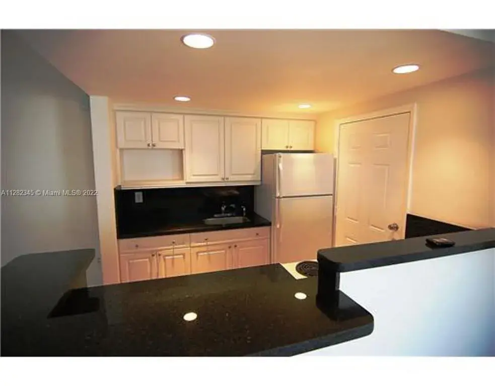 801 Meridian Ave # 4G, Miami Beach FL 33139