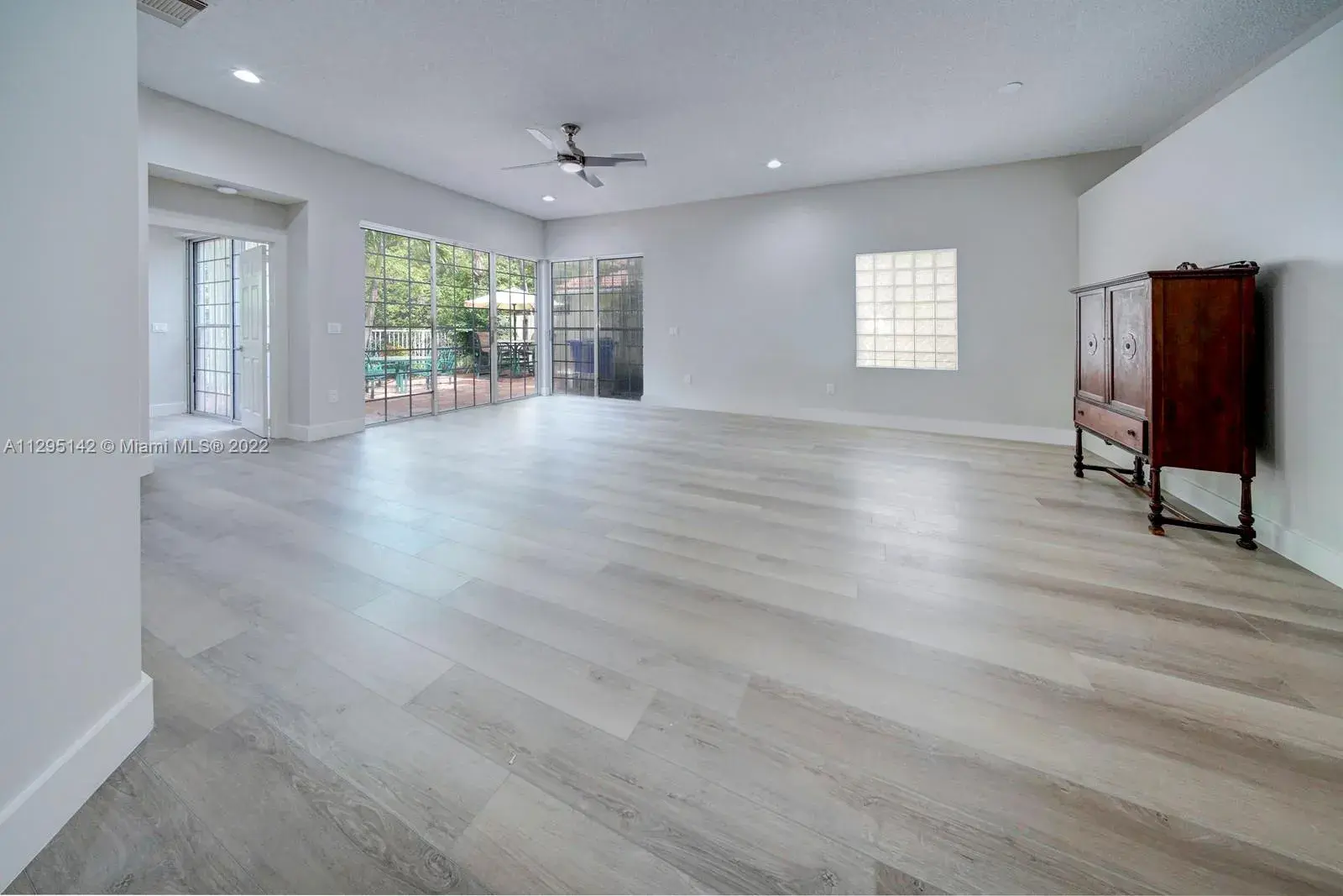 1480 Sweetbay Way, Hollywood FL 33019