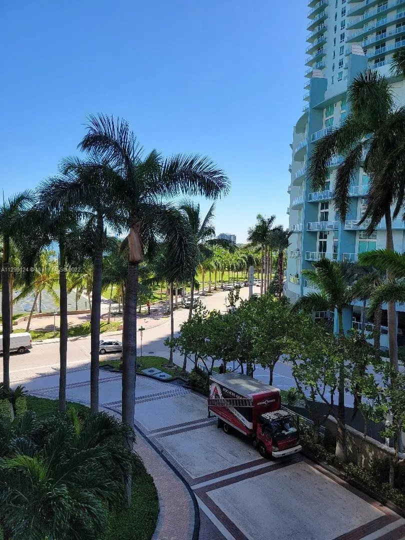 1 bedroom 1 bath Residential Lease for rent at 2000 N Bayshore Dr # 408, Miami FL 33137