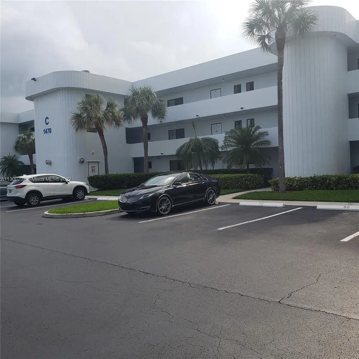 2 bedroom 2 bath Residential for sale at 1470 Sheridan St # 18C, Hollywood FL 33020