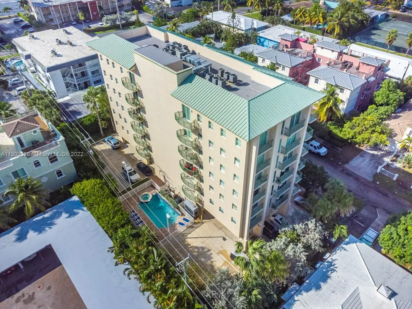 3210 NE 5th St # 203, Pompano Beach FL 33062