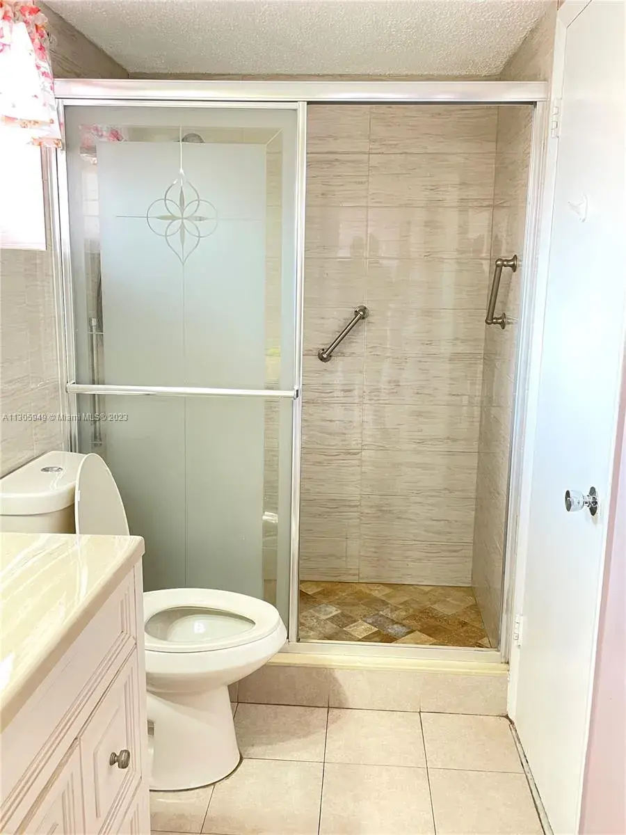 18707 NE 14th Ave # 727, Miami FL 33179 photo 2